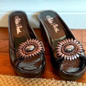 Platform Sandals with flower